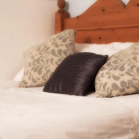 Rusheen Bay House 4*
